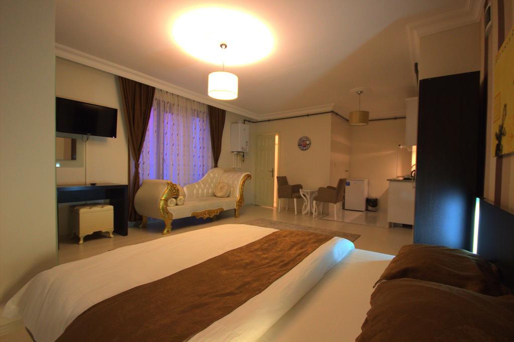 Sahra Kozyatagi * Istambul